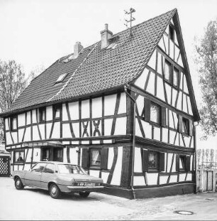 Fachwerkwohnhaus; Hainburg, Maingasse 14, Maingasse 16