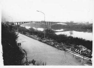 Straßenbrücke Wiltingen/Saar