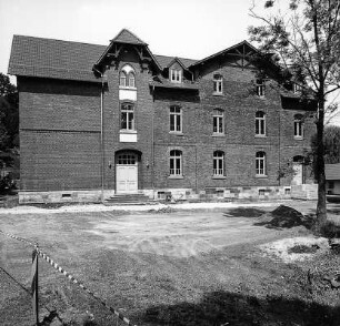 ehem. Schule; Großalmerode, Schulplatz 14
