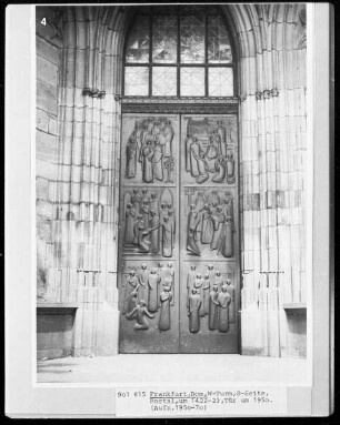 Kaiserdom Sankt Bartholomäus — Westturm — Türflügel