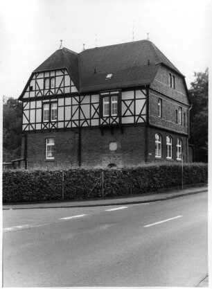 Ehemalige Schule; Hohenahr, Goßbachstraße 4