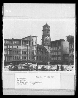 Stuttgart, moderne Geschäftshäuser am Markt und der Turm der Stiftskirche Heilig Kreuz