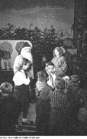 Junge Pioniere, verschiedene Veranstaltungen in Dresden: Weihnachten im Pionierpalast "Walter Ulbricht", Ausstellung der außerschulischen Einrichtungen der Stadt Dresden am Postplatz, Kinderfest der Zeitung "Wochenpost", Dezember 1954 - Juli 1955 & Kulturausscheid der Jungen Pioniere, 12. Juni 1955