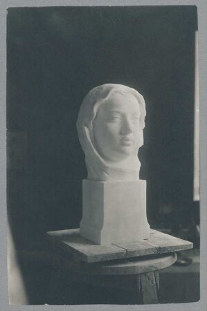 Porträt Prinzessin Emine Naciye Sultan, 1918, Marmor