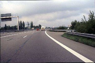 Einfahrt Nord/Ausfahrt aus Tangente Nordwest (Karlsruhe Richtung Frankreich)