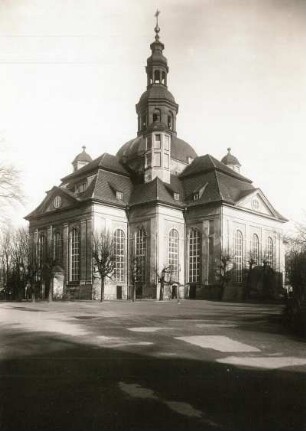 Evangelische Gnadenkirche zum Kreuze Christi
