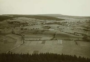 Altenberg. Blick vom Geisingberg. Im Hintergrund der Kahleberg