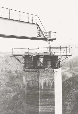 Elzbach-Talbrücke (südl. Mayen)