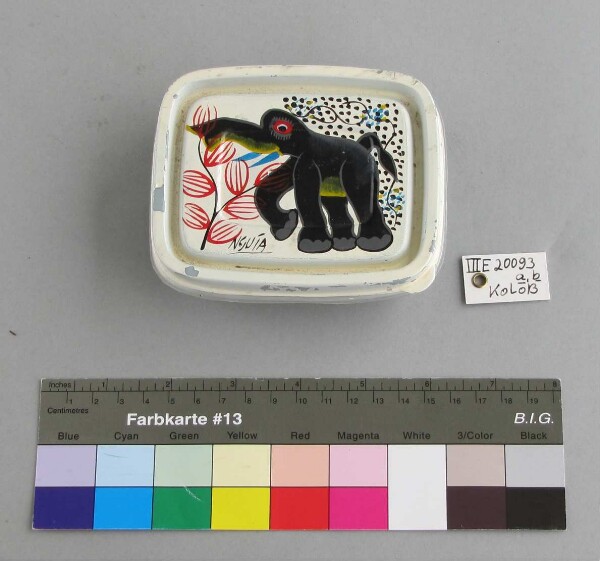 Peinture carrée sur boîte Tupperware