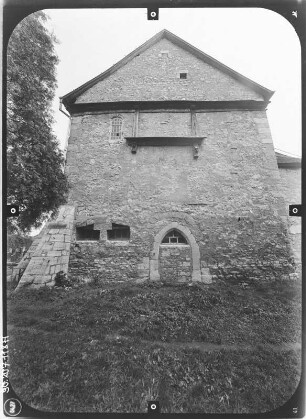 Rohr. Pfarrkirche St. Michael (Baubeginn 815/825, Umbau 1585/1618). Westseite