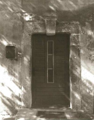 Maxen, Maxener Straße 64. Gehöft. Wohnstallhaus. Portal