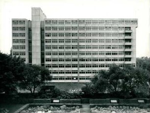Neubau der Kopfstation Städtisches Krankenhaus Westend, 1965
