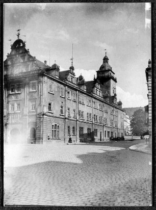 Vorm Rathaus in Gotha