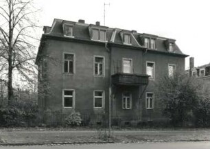 Dresden-Loschwitz, Wilhelminenstraße 11. Wohnhaus (um 1890)