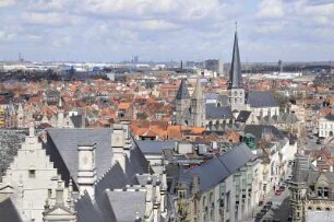 Gent - Stadtübersicht : Stadtübersicht vom Belfried-Glockenturm, aufgenommen in Gent am 1. April 2010