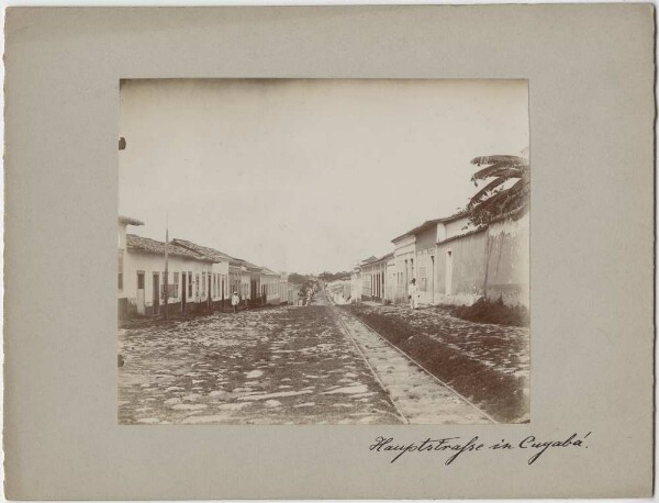 Main street in Cuyabá