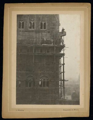 Sankt Antonius Basilika, Rheine: Detailansicht, Bauarbeiten am großen Turm