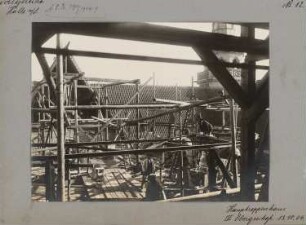 Zivilgericht, Halle/Saale: Haupttreppenhaus auf Höhe des 3. OG