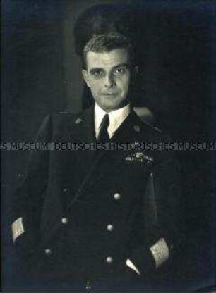 Mann in Uniform