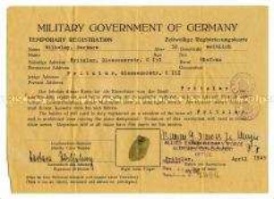 Registrierkarte der amerikanischen Militärregierung für Barbara Wilhelmy