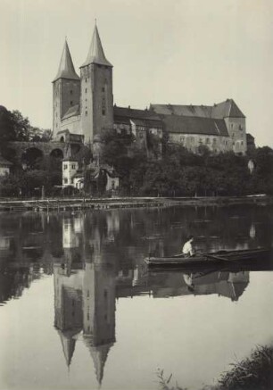Schloss Rochlitz, Ansicht über die Mulde mit Ruderboot