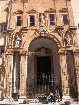 Eine kleine Kirche in Cefalu