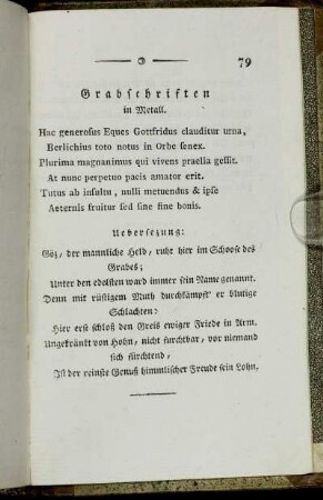 Grabschriften in Metall.