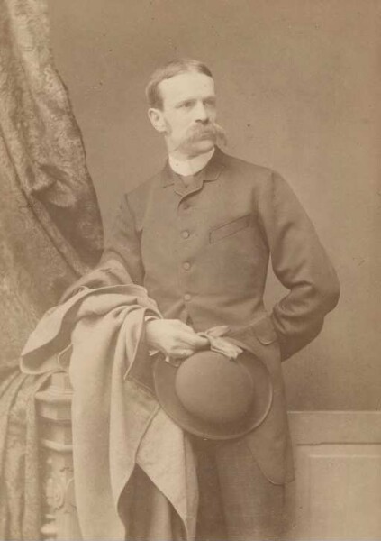 Uhde, Fritz von