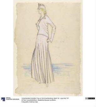 Frau in Sommerkleidung