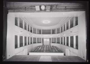 Theater, Pettau: Ansicht Zuschauerraum (Negativ zu Inv. Nr. TBS 233,03)