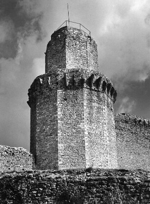 Assisi. Rocca Maggiore (1367/1538). Teilansicht mit Turm