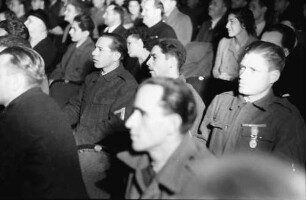 Bukarest: Aro Lichtspielhaus: Soldaten