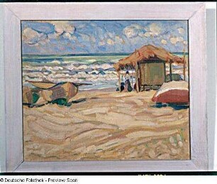 Strand mit Hütte und Booten (Italien)