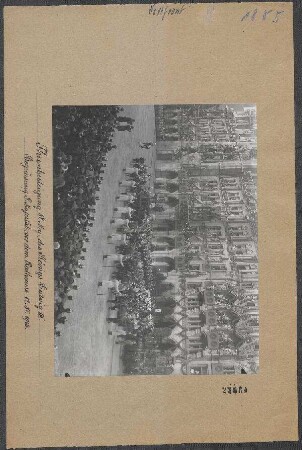 Thronbesteigung S.M. des Königs Ludwig III (früher Westfront, Blatt 1804-1807): Begrüßung S.M. vor dem Rathause