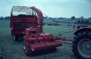Fotografie: Erntetechnik, Feldhäcksler gezogen, Scheibenradfeldhäcksler, Pickup, Automatikwagen