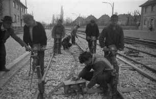 Bauarbeiten zur Verlegung der neuen Gleise für die Albtalbahn.