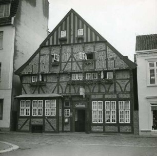 Rensdburg. Gasthaus zum Landsknecht, Schleifmühlenstraße 2. Straßenfront