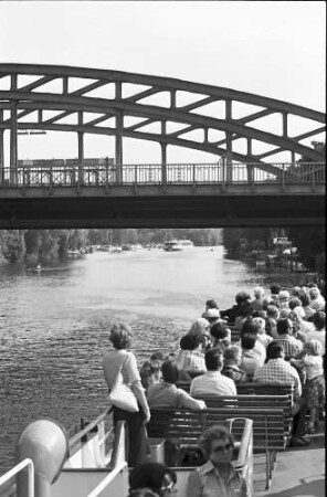 Berlin; Spandau: Unter der Eiswerder Brücke