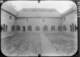 Bernburg (Saale). Ehem. Servitenkloster "Marienknechte" (Erwähnung 1308). Kreuzgang