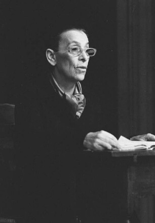 Szenenbilder aus "Aufstieg und Fall der Stadt Mahagonny", Oper von Kurt Weill mit Libretto von Bertolt Brecht. Brechtabend II "Mahagonny" im Berliner Ensemble, 09.02.1963