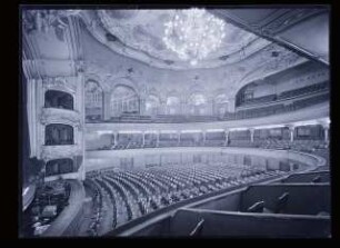 Centraltheater, Dresden: Ansicht Zuschauerraum und Proszenium (Negativ zu Inv. Nr. TBS 100,10)