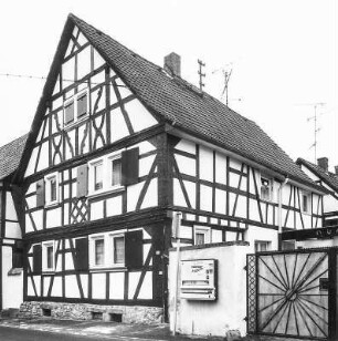 Fachwerkwohnhaus; Langen, Obergasse 16