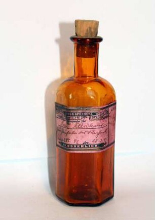 Arzneiflasche aus der Potsdamer Löwen-Apotheke