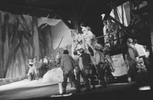 Szenenbilder aus der Oper "Jenufa" von Leos Janácek an der Deutschen Staatsoper Berlin, mit Christel Goltz und Erich Witte in den Hauptrollen