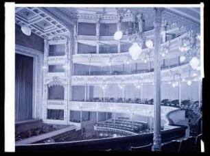 Opernhaus, Hannover: Ansicht Zuschauerraum, Proszenium und Bühne (Negativ zu Inv. Nr. TBS 152,09)
