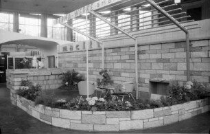 Fachausstellung "Sparen - Bauen - Wohnen" auf dem Festplatz.