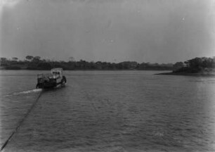 Flussmündung : An dieser Stelle mündet der Rio Pardo in den Rio Parana.