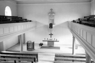Freistett: Evangelische Kirche; von Empore zum Altar und zur Kanzel