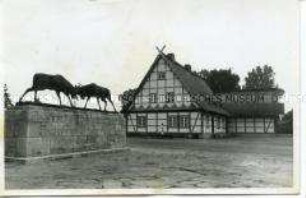 Postkarte mit Denkmal der Kämpfenden Hirsche in Braunschweig