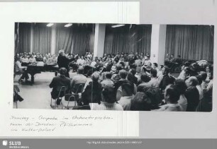 Chorprobe im Orchesterraum der Philharmonie im Kulturpalast (jeweils dienstags) : Dirigent: Werner Matschke; Klavier: Karl-Heinz Hanicke